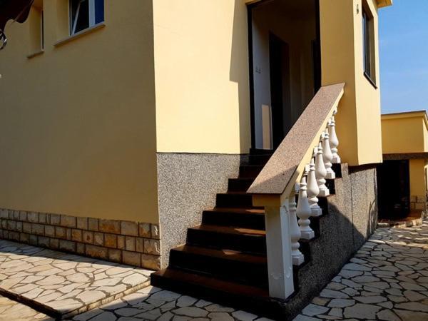 Ara-Mazic Apartment บัชกา ภายนอก รูปภาพ